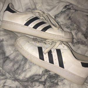 women’s adidas sneakers